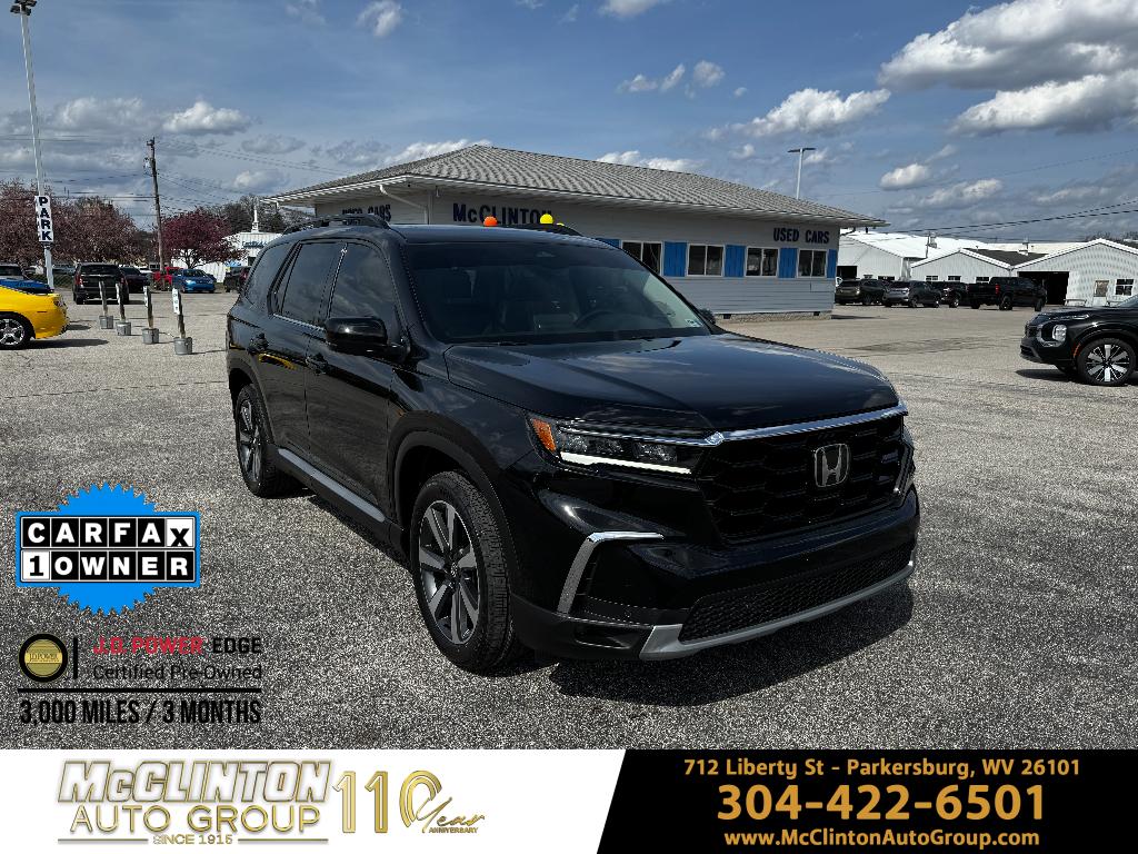 Crystal Black Pearl 2025 Honda Pilot Touring AWD SUV / Crossover All-Wheel Drive Automatic