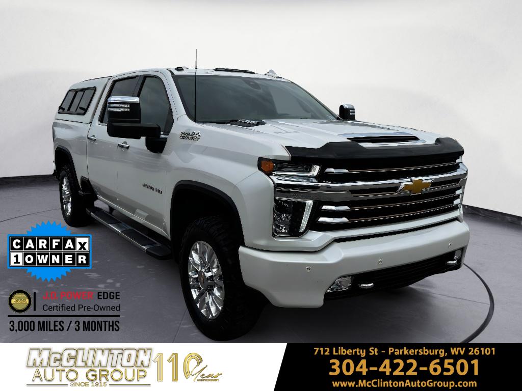 White (Iridescent Pearl Tricoat) 2022 Chevrolet Silverado 2500HD High Country Crew Cab 4WD Pickup Truck Four-Wheel Drive Automatic