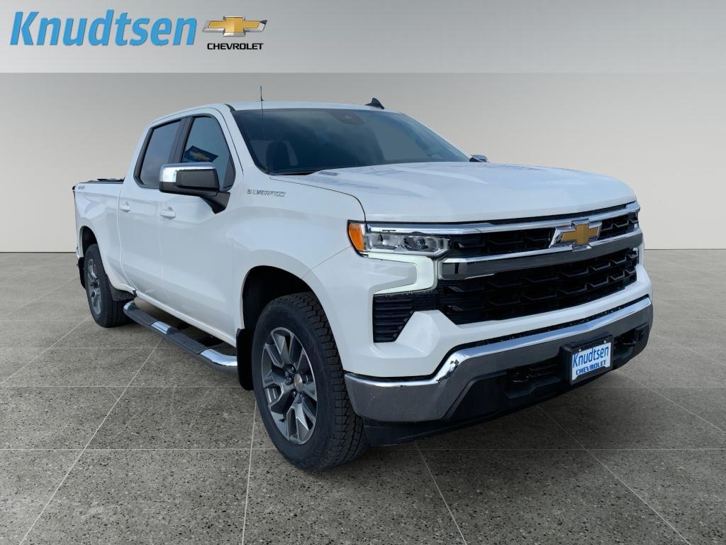 2026 Chevrolet Silverado 1500 LT Crew Cab 4WD