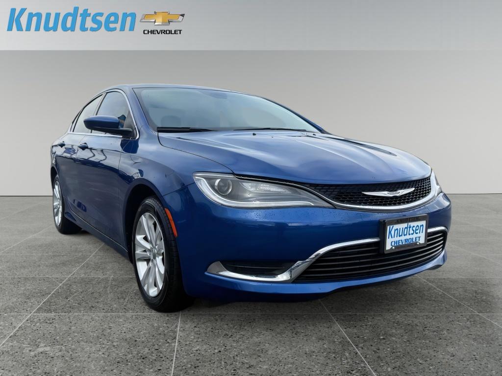 2016 Chrysler 200 Limited Sedan FWD