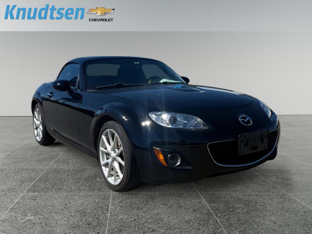 Brilliant Black Clearcoat 2009 Mazda MX-5 Miata Grand Touring Hardtop Convertible Convertible Rear-Wheel Drive 6-Speed Manual