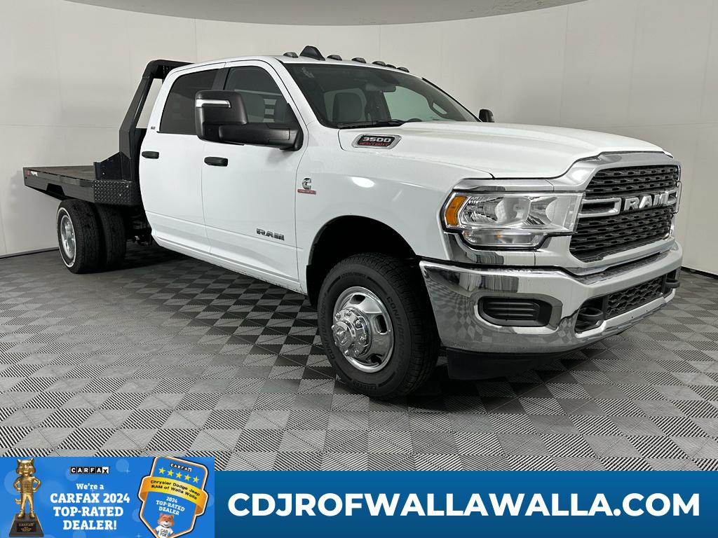 2024 RAM 3500 Chassis SLT Crew Cab LB DRW 4WD