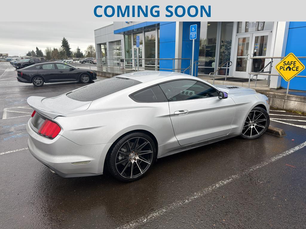 2015 Ford Mustang GT Premium Coupe RWD