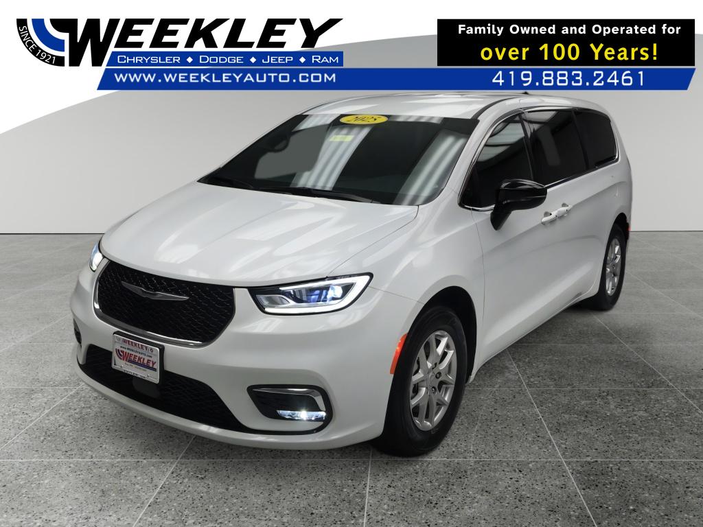 2025 Chrysler Pacifica Select FWD