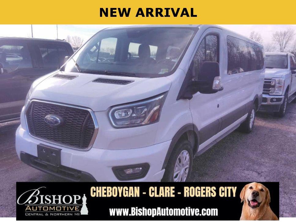 2023 Ford Transit Passenger 350 XLT Low Roof LB RWD