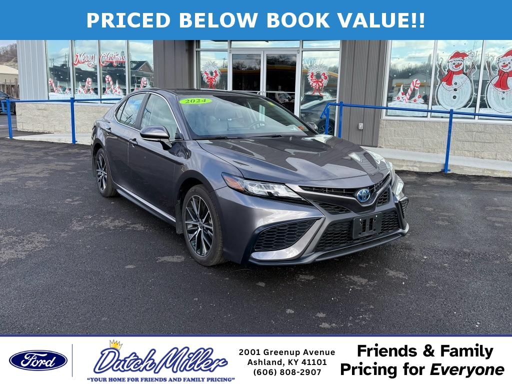 2024 Toyota Camry Hybrid SE FWD
