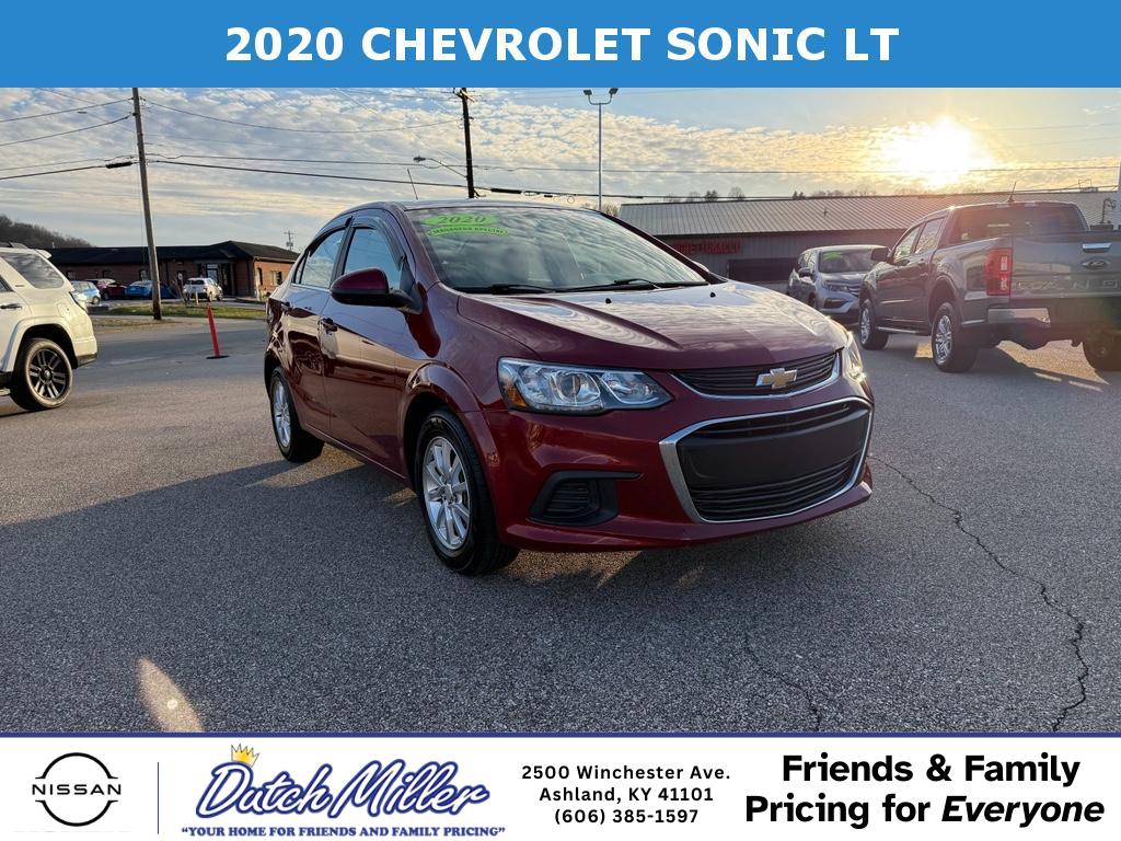 2020 Chevrolet Sonic LT Sedan FWD