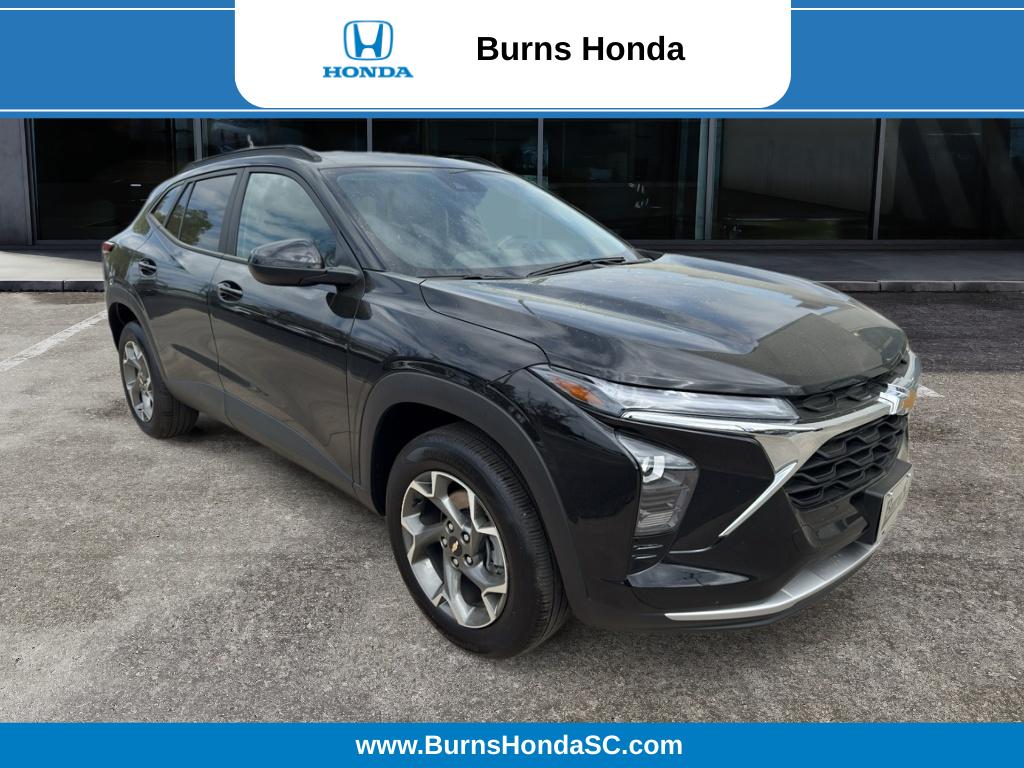 2025 Chevrolet Trax LT FWD