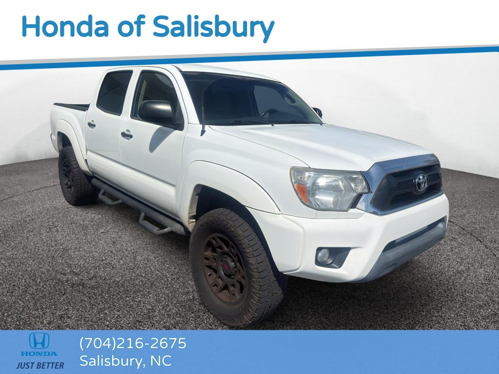 Super White 2015 Toyota Tacoma Double Cab V6 PreRunner Pickup Truck 4X2 5-Speed Automatic