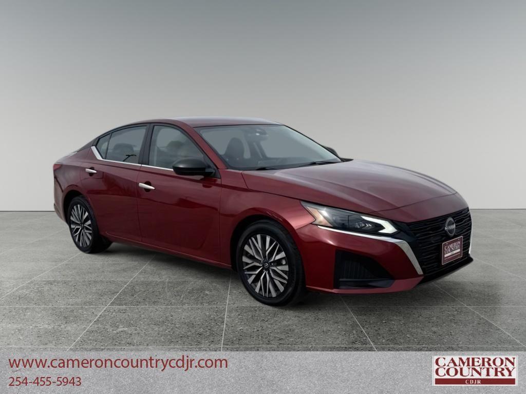 Red (Scarlet Ember) 2024 Nissan Altima 2.5 SV FWD Sedan Front-Wheel Drive Continuously Variable Transmission