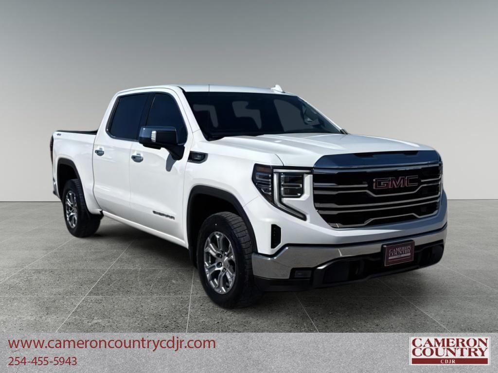 Summit White 2022 GMC Sierra 1500 SLT Crew Cab 4WD Pickup Truck Four-Wheel Drive Automatic