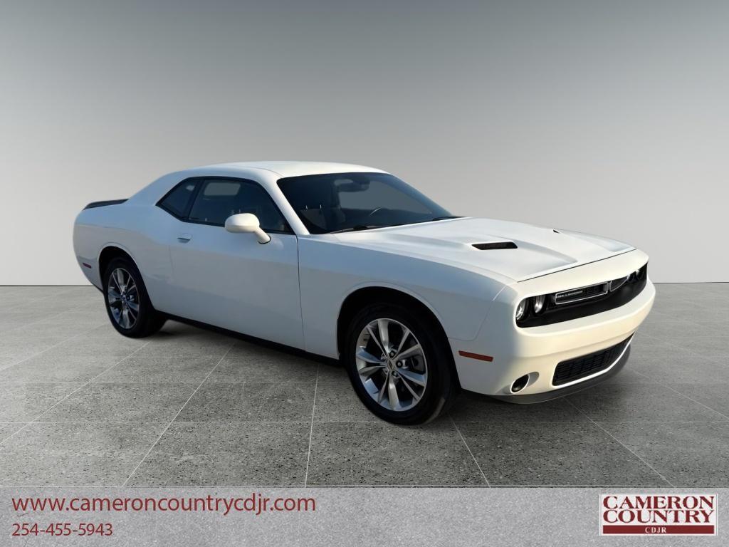 White Knuckle Clearcoat 2023 Dodge Challenger SXT AWD Coupe All-Wheel Drive 8-Speed Automatic