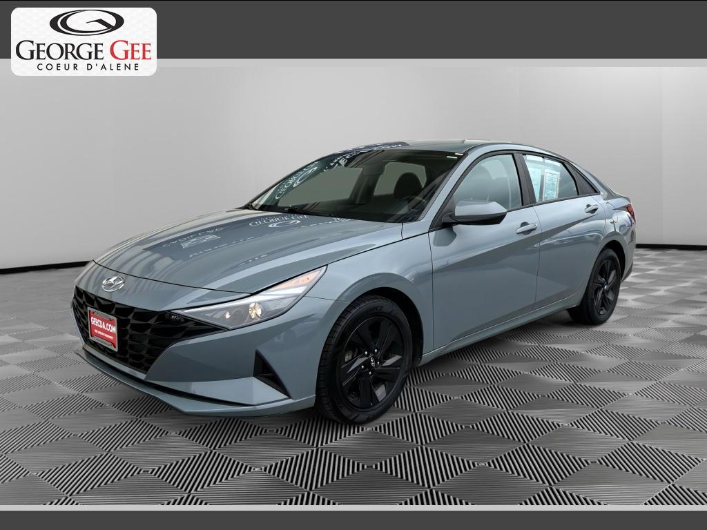 2023 Hyundai Elantra SEL FWD