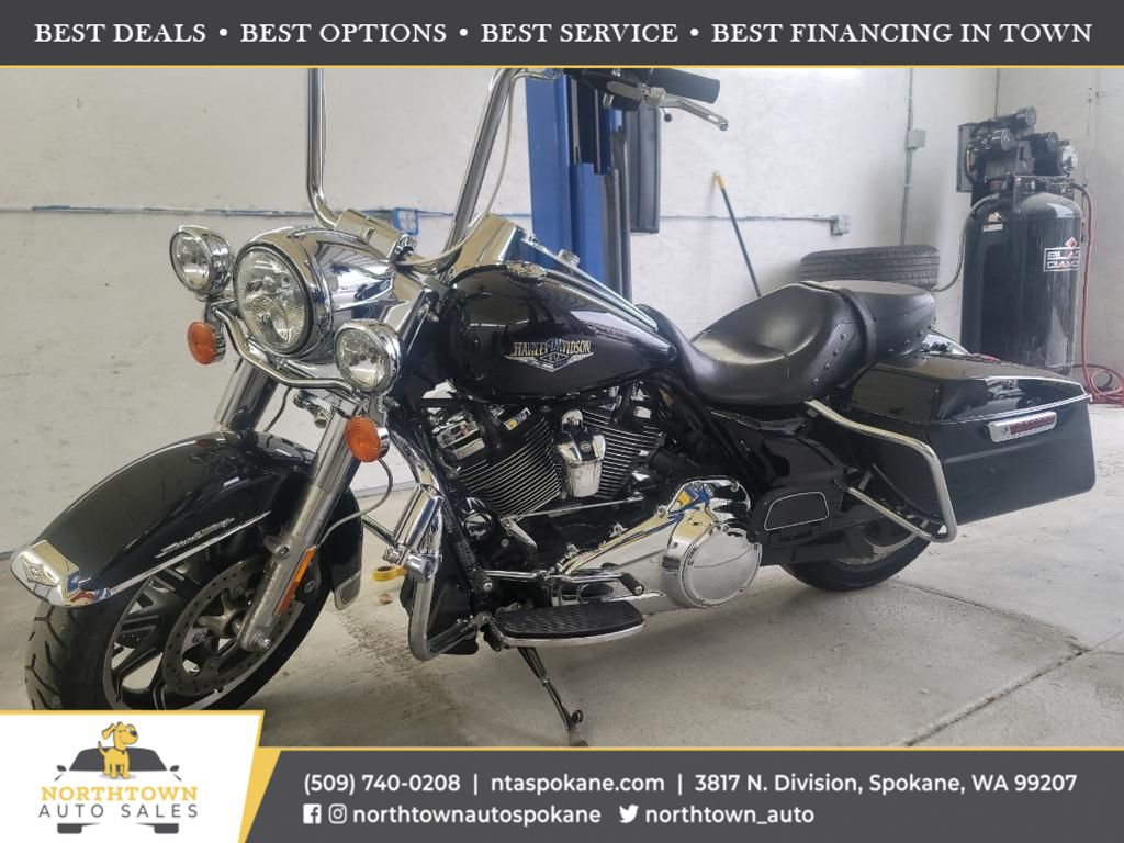 2018 Harley-Davidson FLHR  – 102382