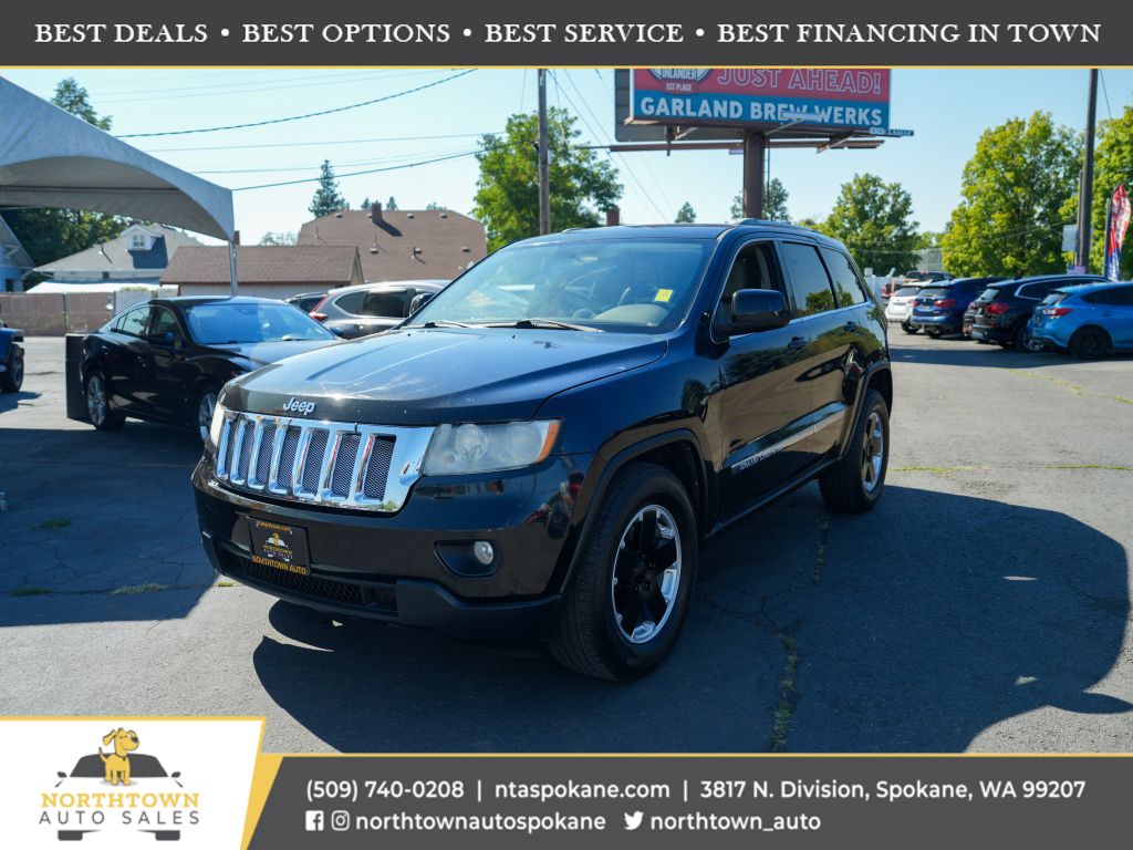 2011 Jeep Grand Cherokee Laredo – 125220