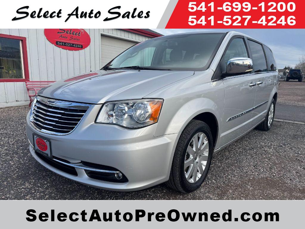 2012 Chrysler Town & Country Touring-L's photo