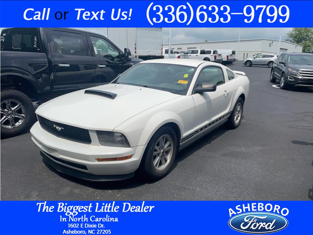 2006 Ford Mustang Base 1
