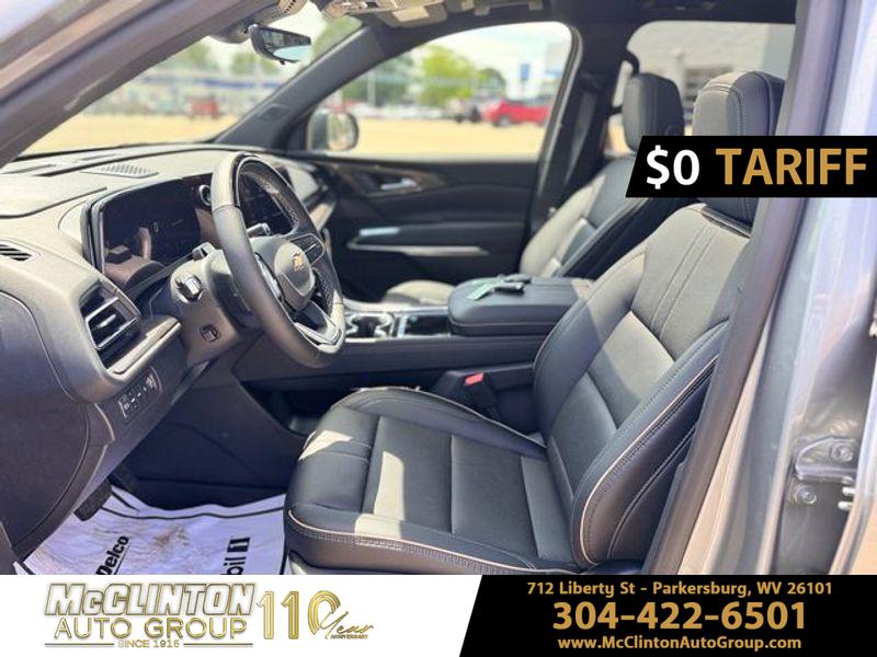 2025 Sterling Gray Metallic Chevrolet Traverse AWD High Country AWD SUV