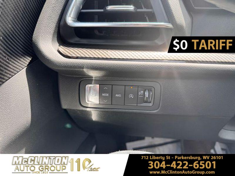 2025 Sterling Gray Metallic Chevrolet Traverse AWD High Country AWD SUV