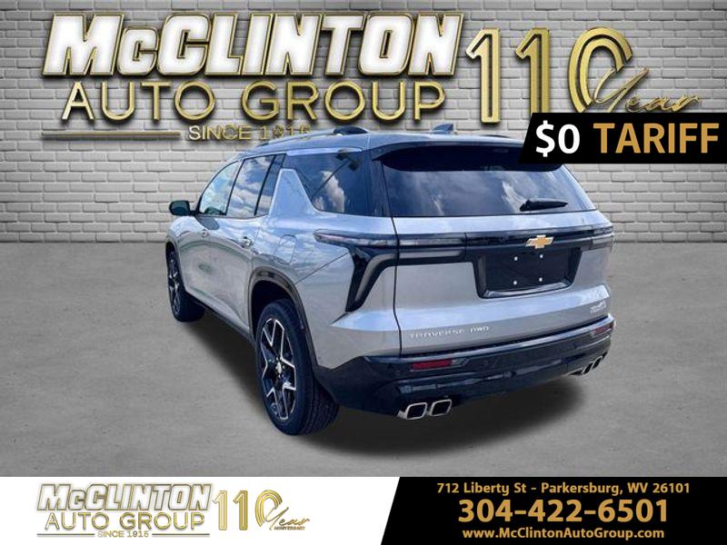 2025 Sterling Gray Metallic Chevrolet Traverse AWD High Country AWD SUV