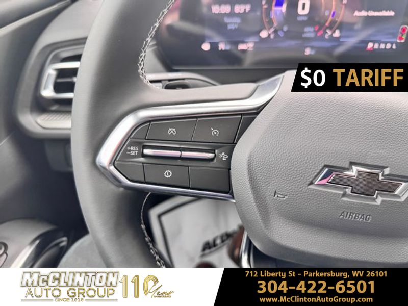 2025 Sterling Gray Metallic Chevrolet Traverse AWD LT AWD SUV