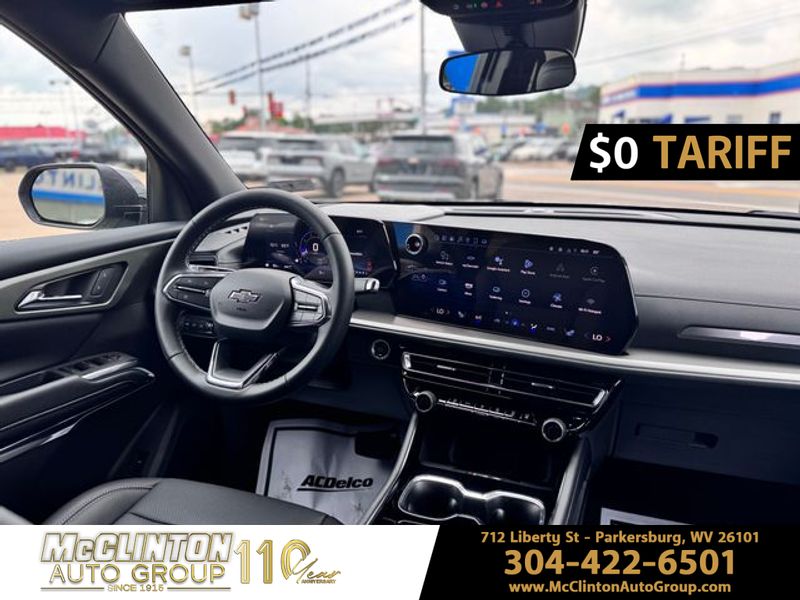 2025 Sterling Gray Metallic Chevrolet Traverse AWD LT AWD SUV