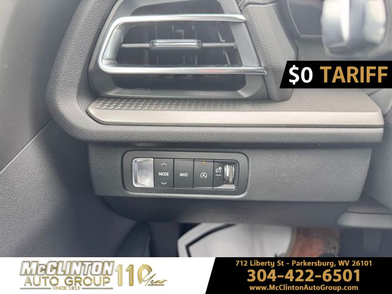 2025 Sterling Gray Metallic Chevrolet Traverse AWD LT AWD SUV