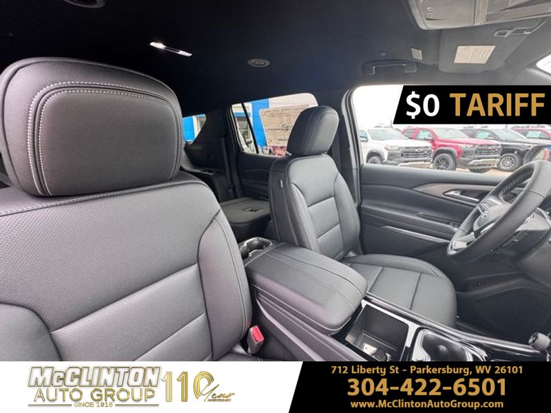 2025 Sterling Gray Metallic Chevrolet Traverse AWD LT AWD SUV