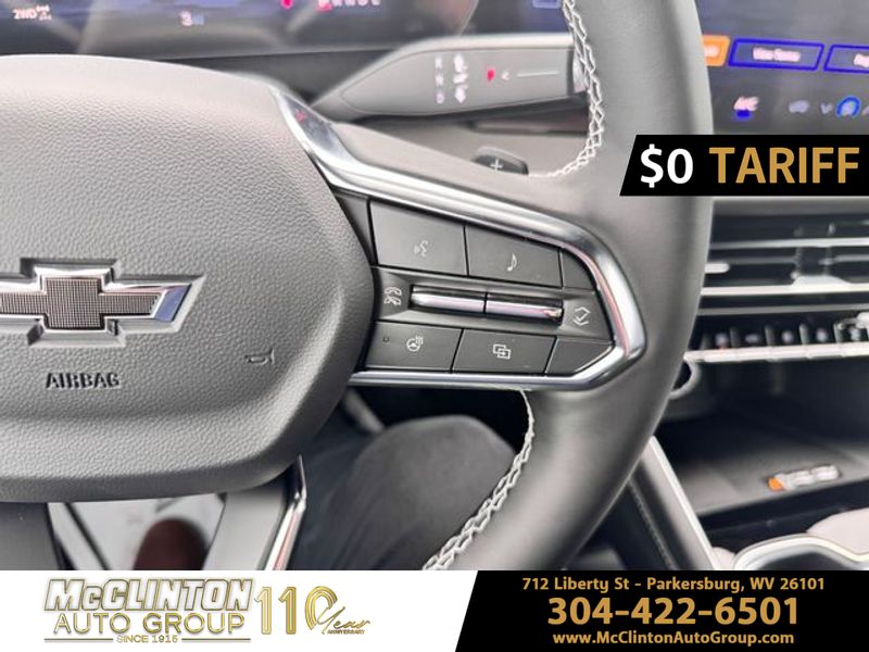 2025 Sterling Gray Metallic Chevrolet Traverse AWD LT AWD SUV