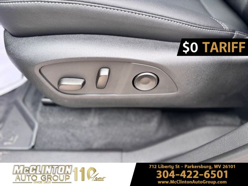 2025 Sterling Gray Metallic Chevrolet Traverse AWD LT AWD SUV