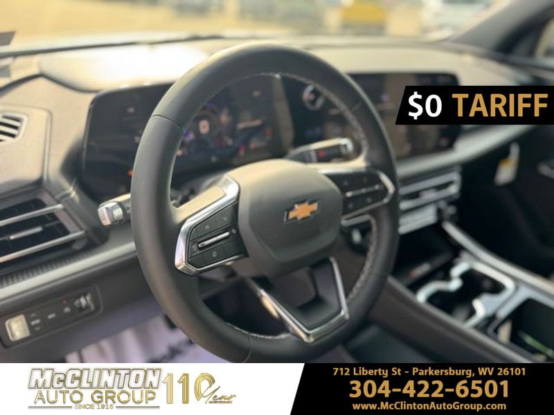2025 Summit White Chevrolet Traverse AWD LT AWD SUV