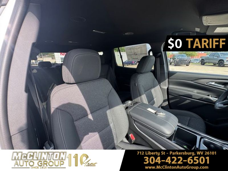 2025 Summit White Chevrolet Traverse AWD LT AWD SUV