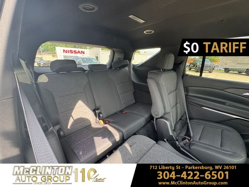 2025 Summit White Chevrolet Traverse AWD LT AWD SUV