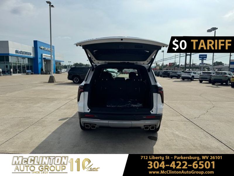 2025 Summit White Chevrolet Traverse AWD LT AWD SUV