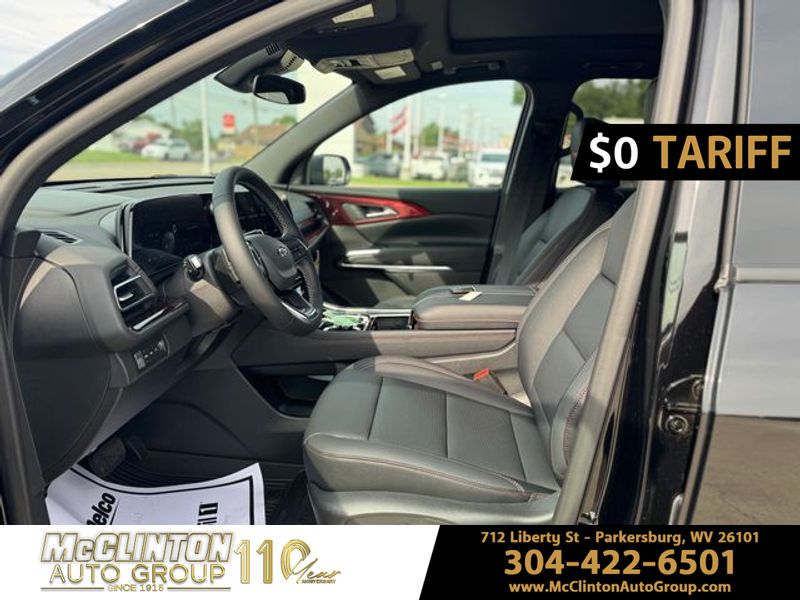 2025 Mosaic Black Metallic Chevrolet Traverse AWD Z71 AWD SUV