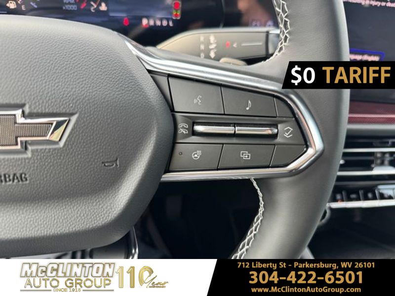 2025 Mosaic Black Metallic Chevrolet Traverse AWD Z71 AWD SUV