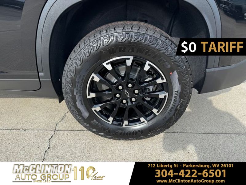 2025 Mosaic Black Metallic Chevrolet Traverse AWD Z71 AWD SUV