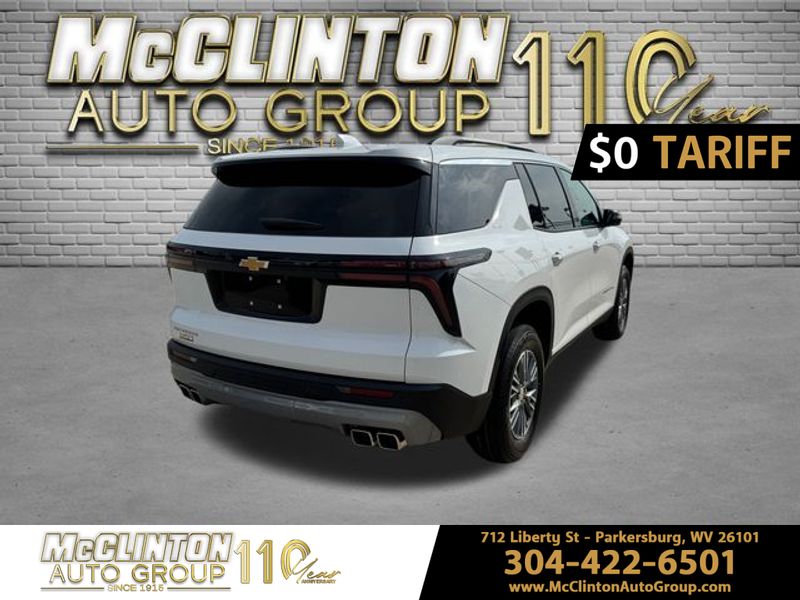 2025 Summit White Chevrolet Traverse FWD LT FWD SUV