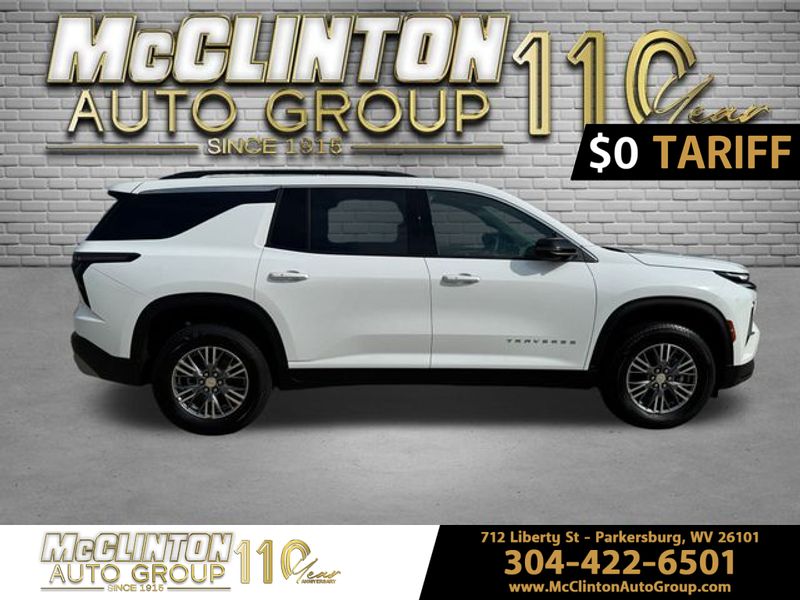 2025 Summit White Chevrolet Traverse FWD LT FWD SUV