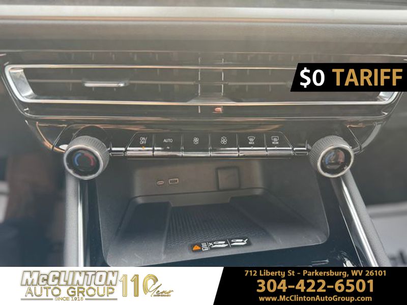 2025 Sterling Gray Metallic Chevrolet Traverse AWD LT AWD SUV