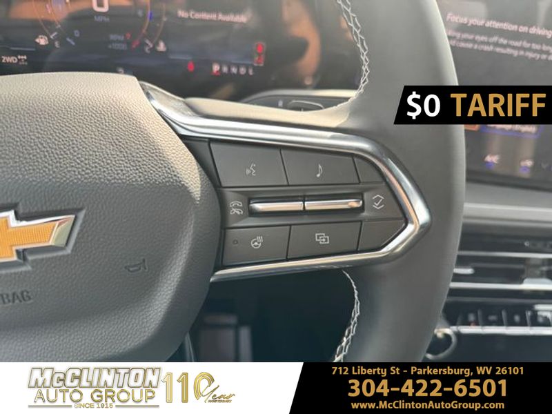 2025 Sterling Gray Metallic Chevrolet Traverse AWD LT AWD SUV