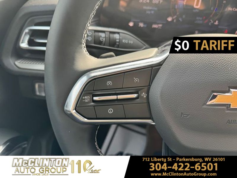 2025 Sterling Gray Metallic Chevrolet Traverse AWD LT AWD SUV