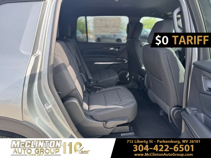 2025 Sterling Gray Metallic Chevrolet Traverse AWD LT AWD SUV