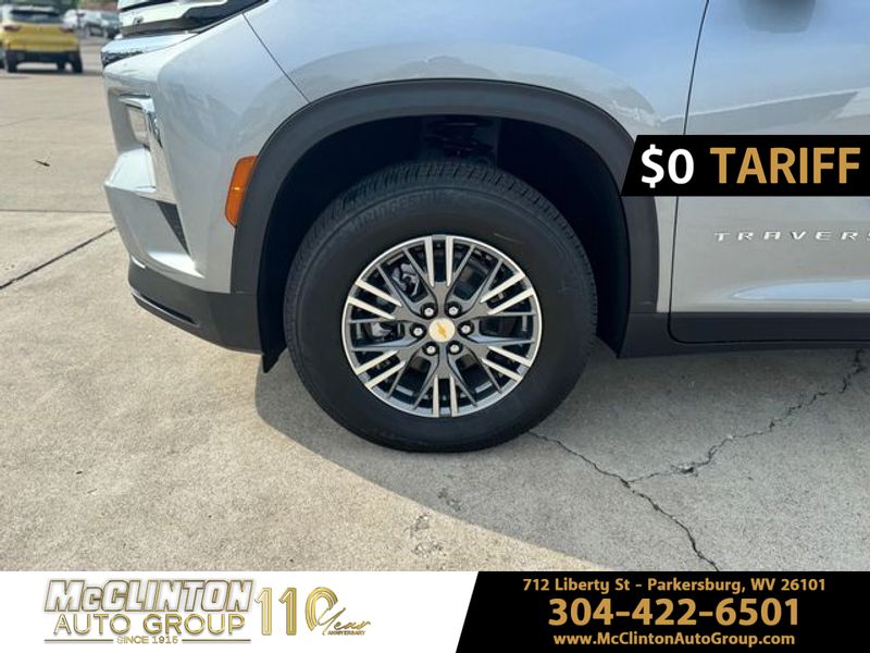 2025 Sterling Gray Metallic Chevrolet Traverse AWD LT AWD SUV