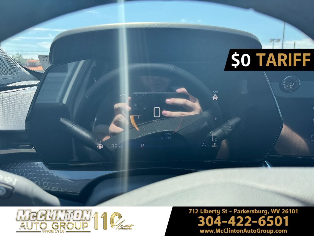 2025 Summit White Chevrolet Trax ACTIV FWD SUV