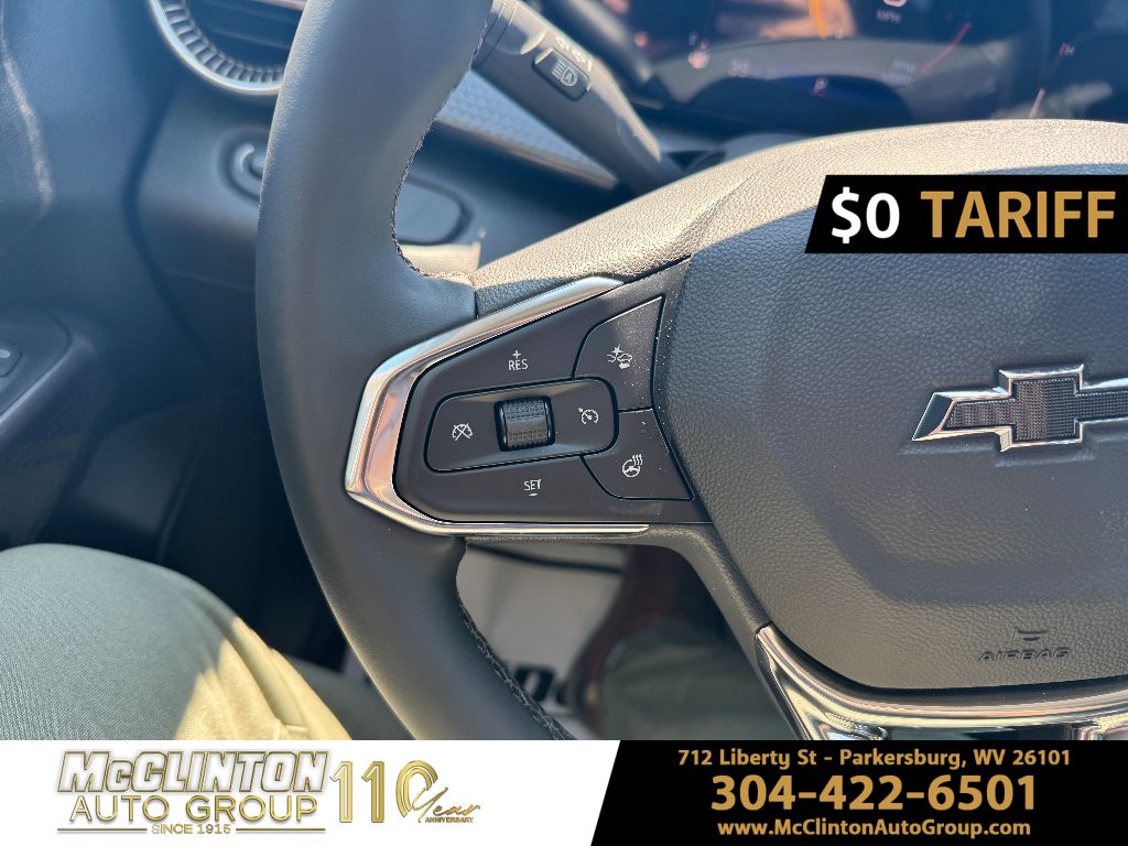 2025 Summit White Chevrolet Trax ACTIV FWD SUV