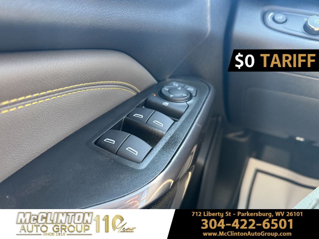 2025 Summit White Chevrolet Trax ACTIV FWD SUV