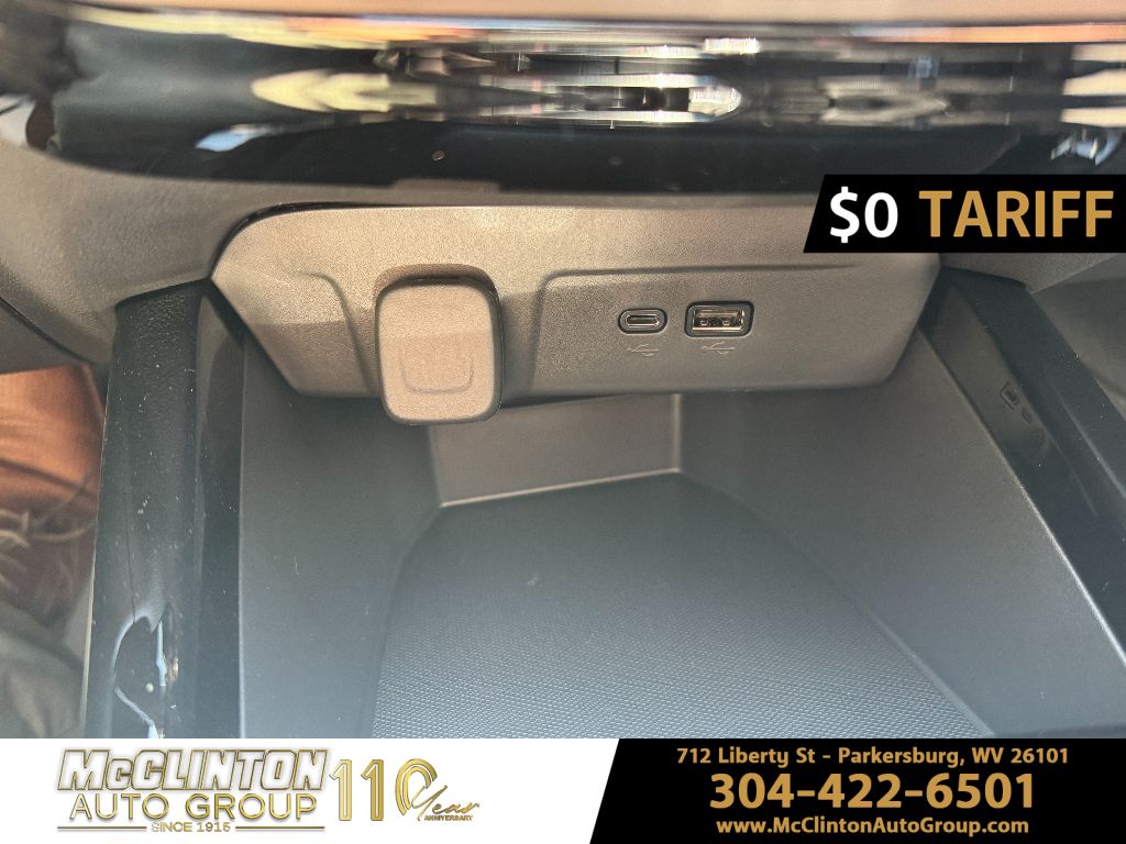 2025 Summit White Chevrolet Trax ACTIV FWD SUV