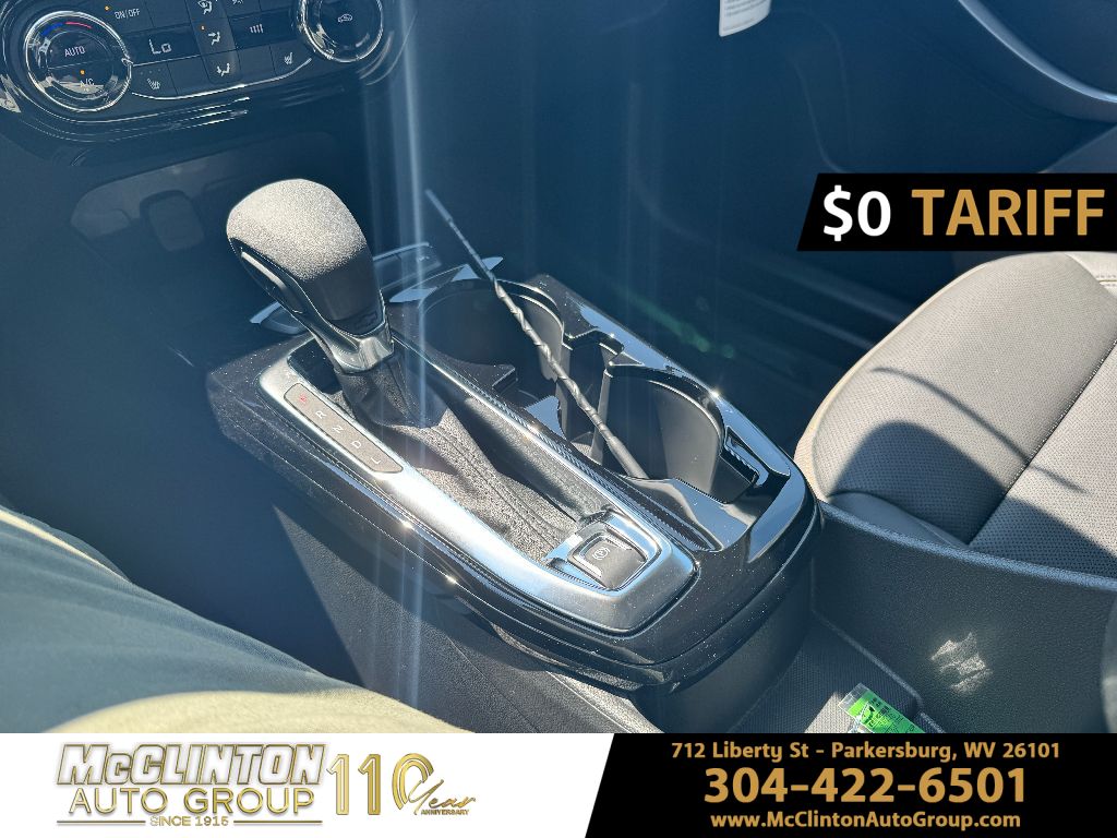 2025 Summit White Chevrolet Trax ACTIV FWD SUV