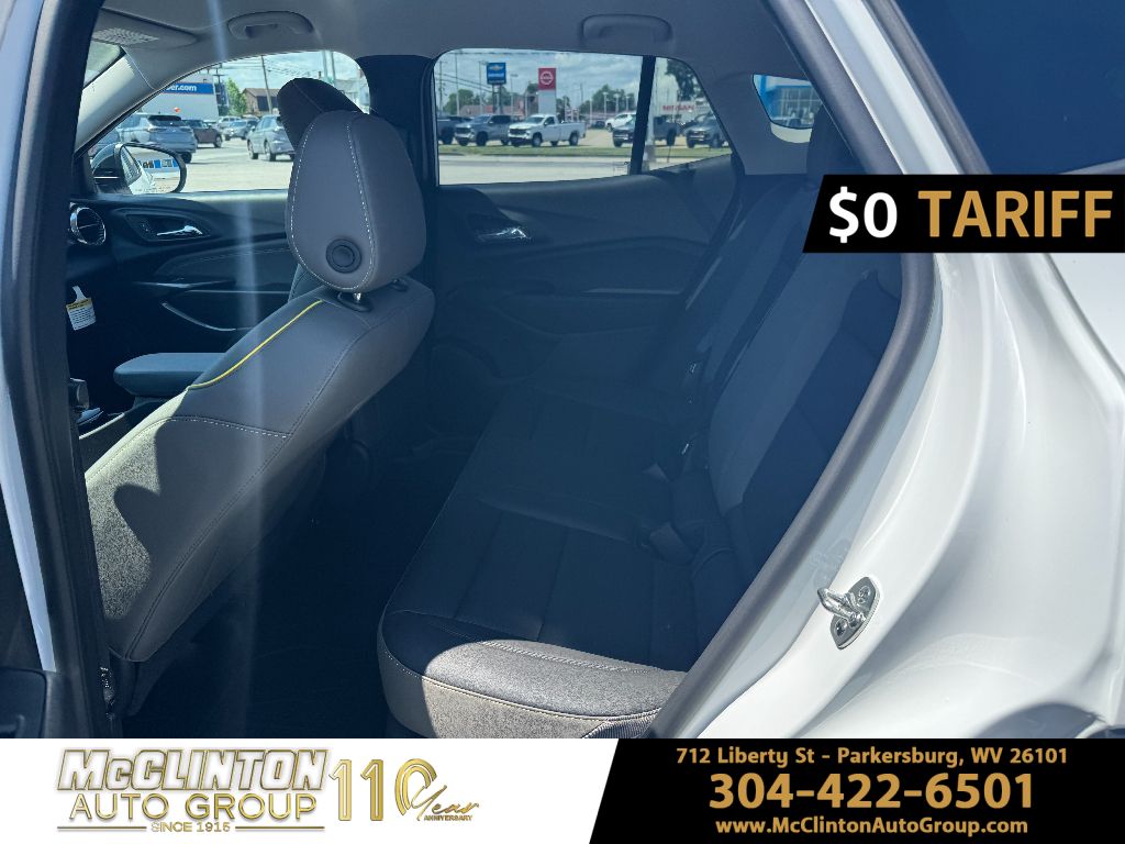2025 Summit White Chevrolet Trax ACTIV FWD SUV